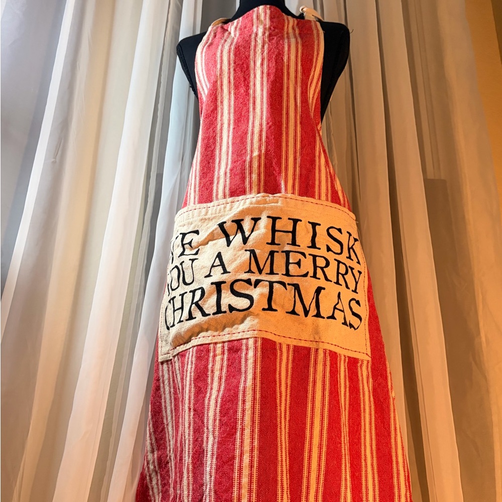 Mud Pie Red and White Woven Textile Label Apron🥄👨🍳